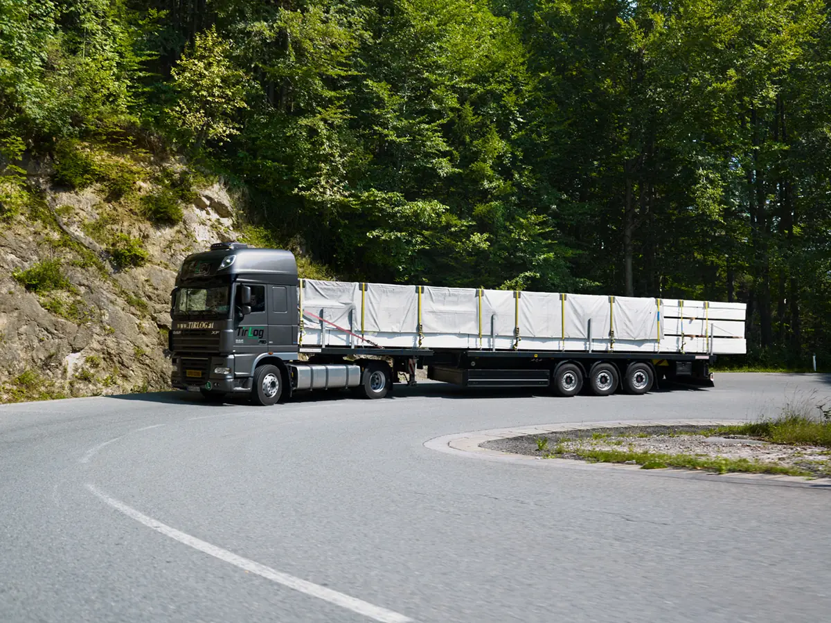 TIRLOG Transport GmbH – Fuhrpark 4
